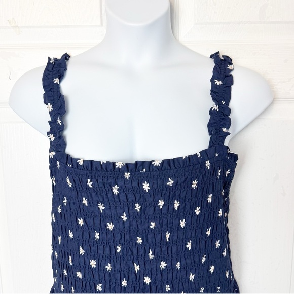 Ava & Viv Women's Plus Size Navy Daisy Smocked Peplum Tank Top Size 2X - Picture 4 of 7